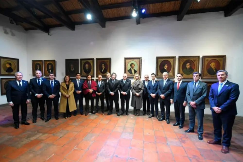Frigerio y otros gobernadores viajar�n con Milei a Par�s para participar de la Argentina Week