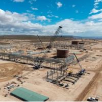 Por un reclamo salarial, m�s de 500 trabajadores paralizan las actividad de Tecpetrol, la petrolera del Grupo Techint