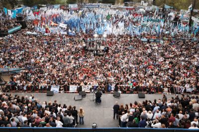 �Tenemos candidato�: intendentes del MDF se entusiasman con el 2027 tras el acto federal de Axel Kicillof