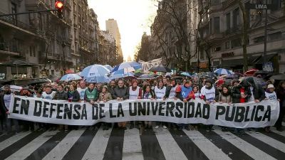 Conflicto universitario: los gremios paran, preparan medidas por un mes y ya palpitan una nueva marcha federal