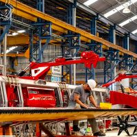 La confianza industrial cay� a su nivel m�s bajo del a�o y los empresarios ya planifican recortes de personal
