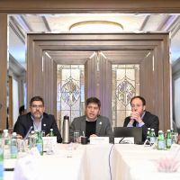 En Nueva York, Kicillof afronta un test clave con fondos de inversi�n y asiste a un foro progresista con Mamdani