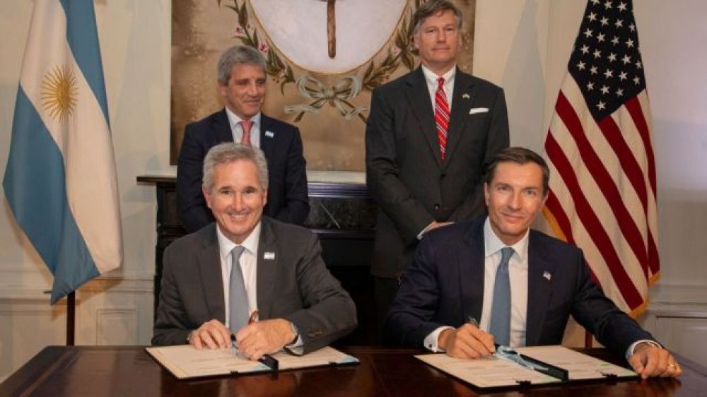 Acuerdo hist�rico con Estados Unidos: Washington invertir� USD 7.000 millones para el 
