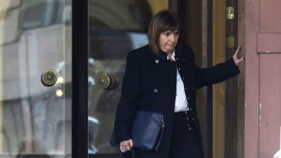 Patricia Bullrich boicotea la ley de zonas fr�as y agrava la pelea con Toto Caputo