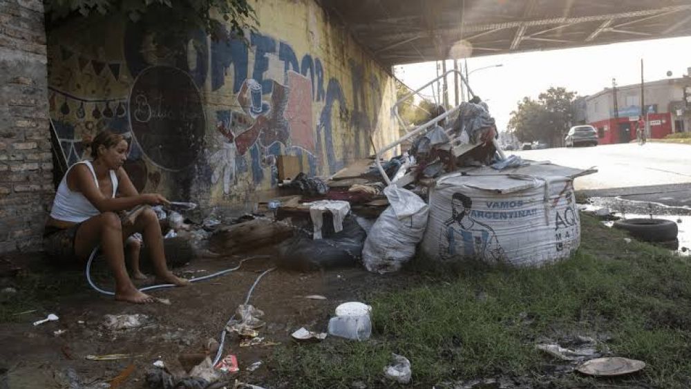 Prev�n aumento de la pobreza, pero en el Gobierno esperan mejora hacia fin de a�o