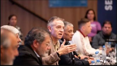 La CGT cruz� a la Corte por el fallo que dej� vigente la extranjerizaci�n de tierras de Milei y exigi� al Congreso rechazar el DNU 70/2023: �La soberan�a no se negocia�