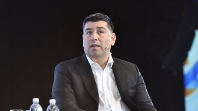 Un gremialista de la CGT entre los empresarios de Idea: 