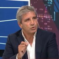 Caputo advirti� al mercado sobre c�mo se prepara ante un escenario electoral adverso en 2027: �Les vamos a arrancar la cabeza�
