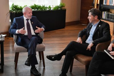 Axel Kicillof se mira en el espejo de Brasil: polarizaci�n y oficialismos en baja