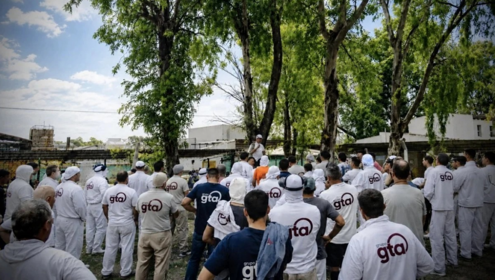Granja Tres Arroyos confirm� 1.250 despidos y le encontraron 30 millones de d�lares en dos cuentas bancarias