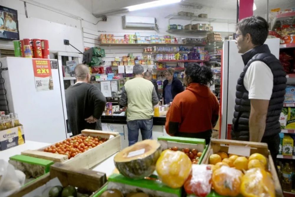 Las ventas de alimentos y bebidas cayeron 3,1% en septiembre en comercios pyme