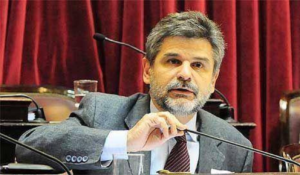 Filmus convoc� a marchar contra la gesti�n de Macri