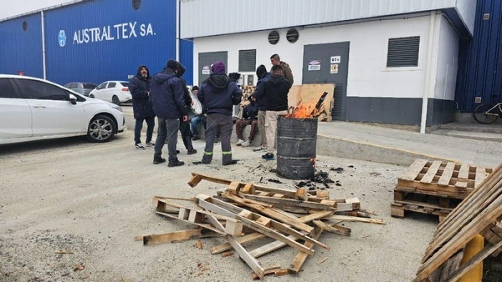 Tierra del Fuego ya suma 850 despidos en la industria t�xtil