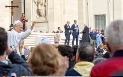 El Papa llama a la Iglesia a mirar el mundo �de modo positivo�, pero con firmeza en el Evangelio