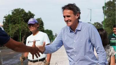 Katopodis, mientras pone ladrillos, atiende su agenda como precandidato
