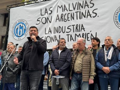 La CGT march� en �defensa de la industria nacional� con duras cr�ticas al gobierno de Milei por la situaci�n social