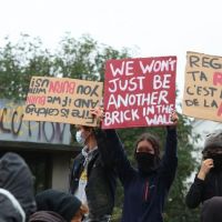 B�lgica: alrededor de 50.000 trabajadores y estudiantes marcharon contra el ajuste y hubo enfrentamientos con la polic�a