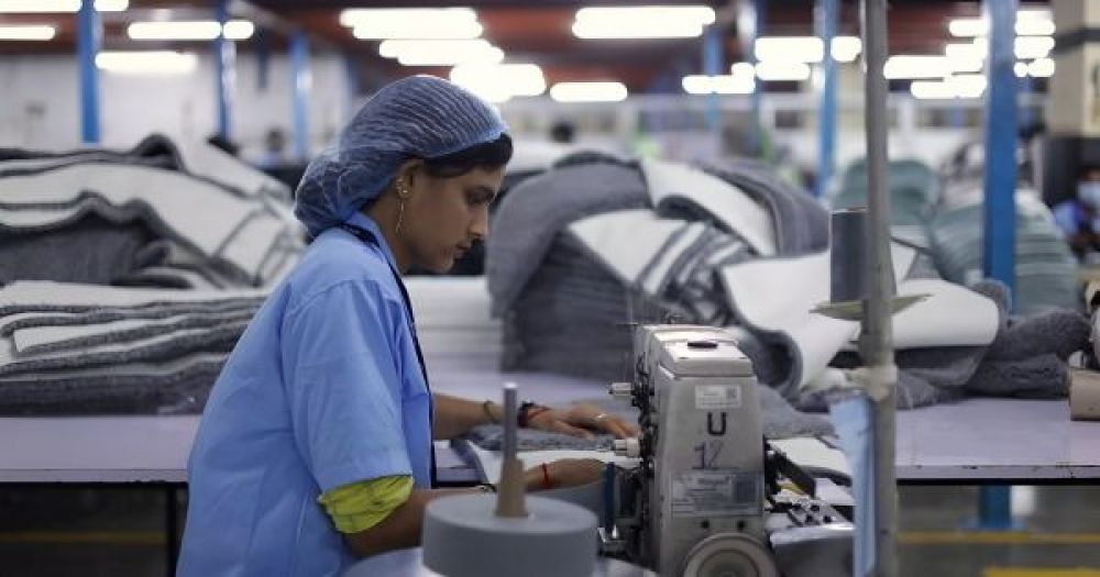 Seg�n consultoras, el PBI rebot� en agosto pero no compensa el desplome previo