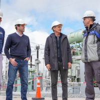 Katopodis recorri� obras de energ�a en Ayacucho
