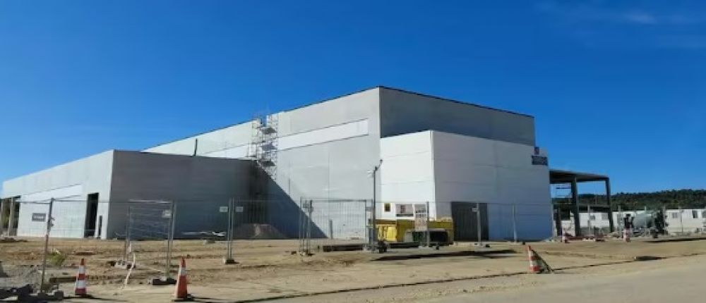 Urbaser solicita permiso parcial para almacenar en enero las primeras bater�as de litio en la planta de reciclaje que construye en Cubillos del Sil