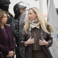 La puesta en escena para que hable Karina en un acto oficial agit� las versiones de una candidatura