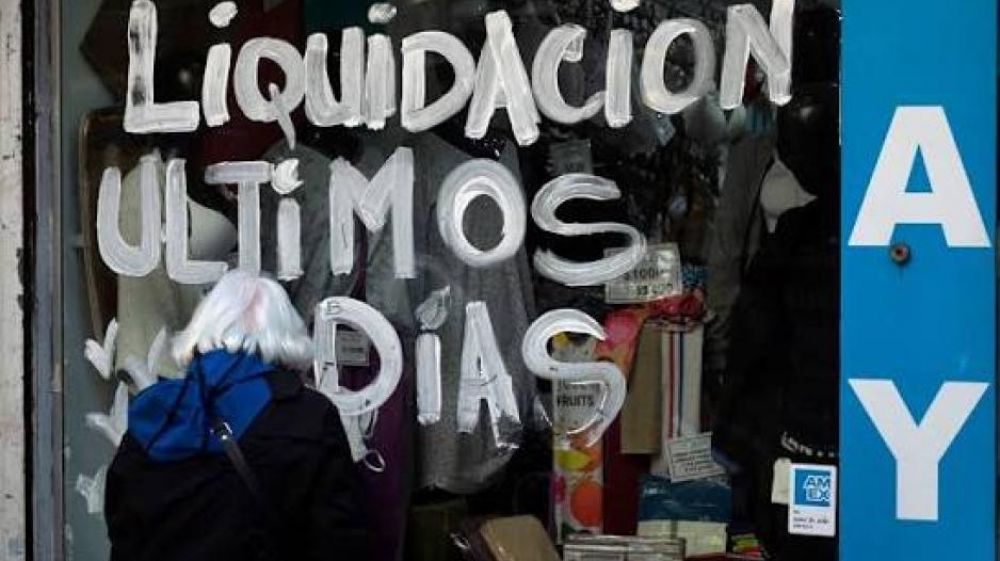 La econom�a vuelve a caer: advierten una nueva recesi�n por el deterioro de los ingresos y el ajuste fiscal