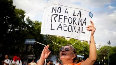 Cuatro meses de la aplicaci�n de la reforma laboral se perdieron 36.000 empleos y se dispar� la informalidad