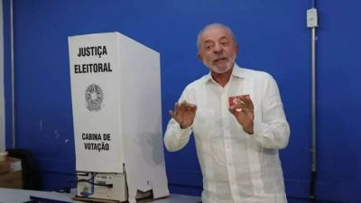 Lula da Silva, el ex obrero metal�rgico, volvi� a ganar y gobernar� Brasil por cuarta vez