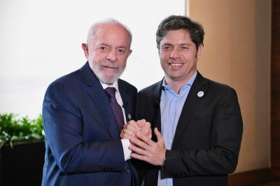 Axel Kicillof toma nota del triunfo de Lula, pero descarta copiar una estrategia para capitalizar el resultado
