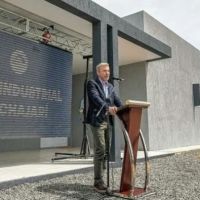 Frigerio inaugur� un nuevo sal�n en el �rea Industrial de Chajar� por sus 40 a�os