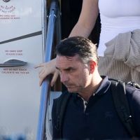 Fl�vio Bolsonaro se autoproclam� �presidente electo� de Brasil