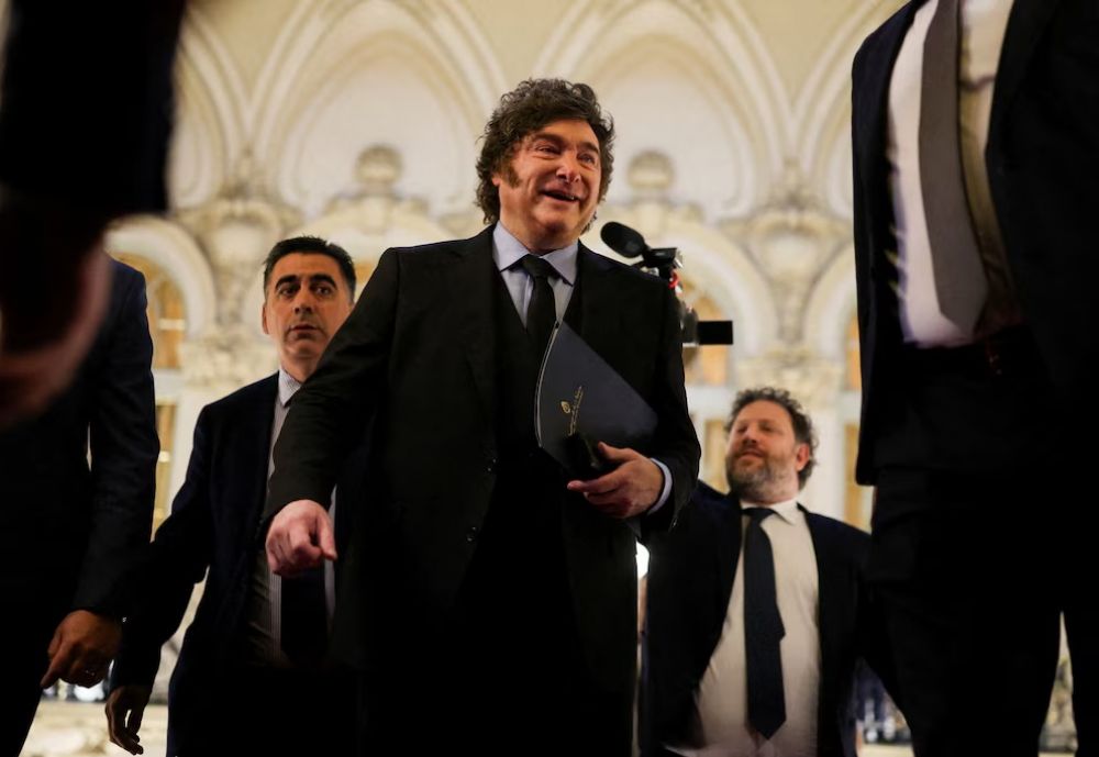 Milei y el costo de no aflojar: los l�mites de sus aliados y el malestar de la Iglesia antes de la llegada del Papa