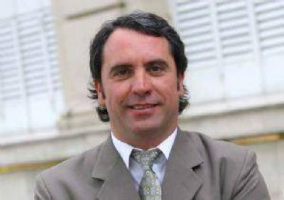 En crisis, el PD busca desde San Carlos una alternativa