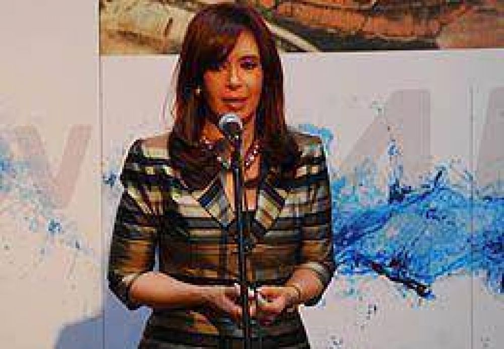 Cristina a Macri: "Jam�s se me ocurrir�a echarle la culpa a los dem�s por un error m�o"