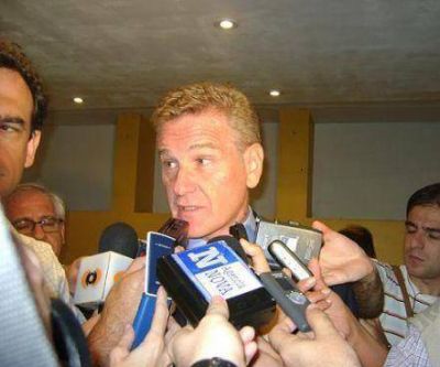 De Narv�ez asegura que luchar� para que "no haya cuatro a�os m�s de kirchnerismo"