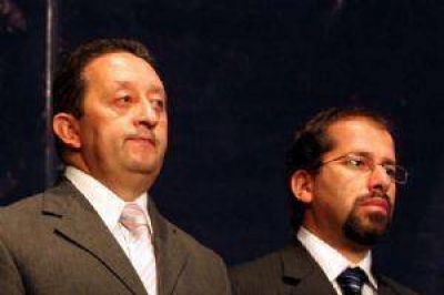 Amenaza de Jaque: si no se aprueba la deuda no habr� nueva coparticipaci�n