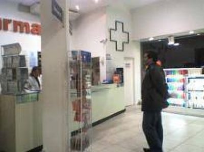 Afiliados a IOMA podr�an perder descuentos en farmacias