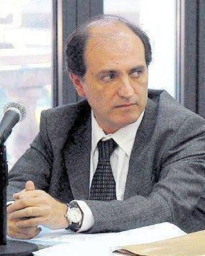 Hecker dice que se fue por peleas con Moreno sobre Papel Prensa