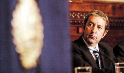 Los senadores electos juraron ante Julio Cobos