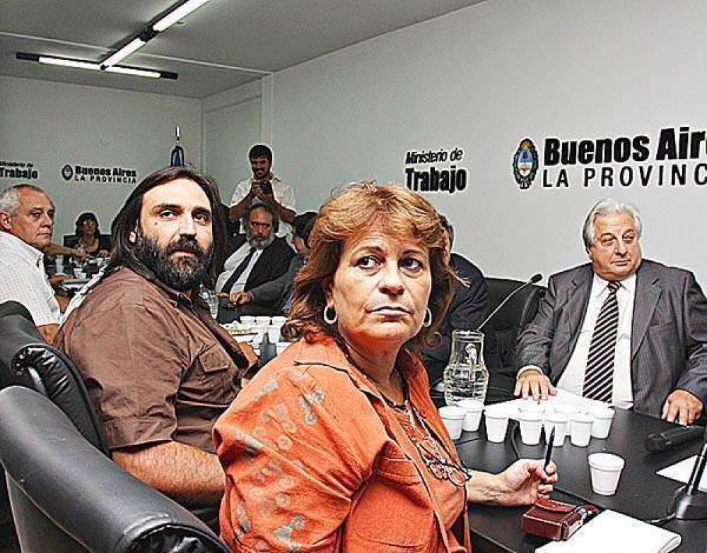 Gremios docentes suspender�an los paros hasta fin de a�o 