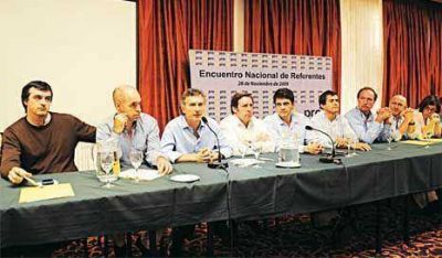El PRO busca un salvavidas para Macri