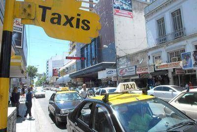 Suben las tarifas de taxis y remises