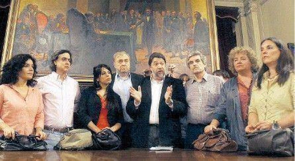 Acuerdo para frenar al oficialismo en Diputados