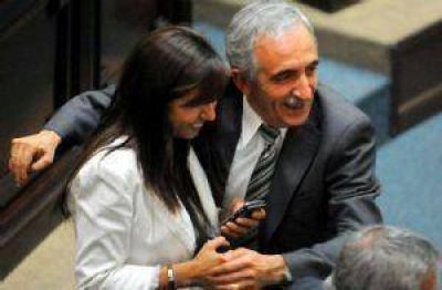 Jaque tiene aval para endeudarse y le gan� una pulseada a Cobos