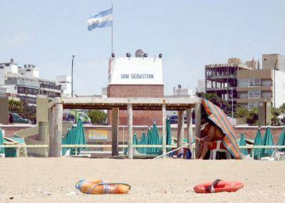 Los guardavidas comenzaron sus tareas en las playas p�blicas