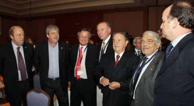 Fuertes cr�ticas de la UIA al Gobierno