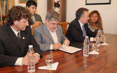 Das Neves resalt� la generaci�n de puestos de trabajo