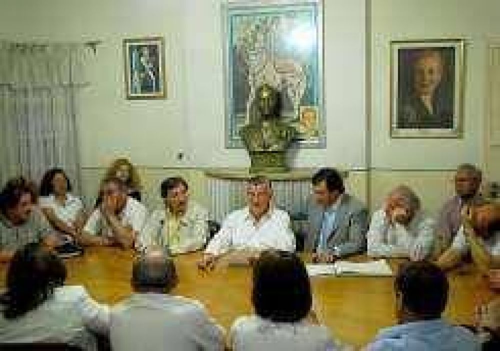 Internas en PJ: No hay se�ales del sucesor de Gioja para 2011