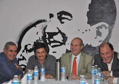 Miguel Santell�n reunir� al Partido Justicialista para decidir el voto para la presidencia del Concejo