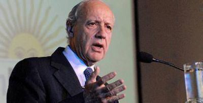 Lavagna critic� que Scioli 'siga' la pol�tica que perdi� el rumbo